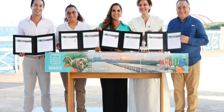 Realizan la presentación oficial y cancelación de la estampilla postal del Puente Vehicular Nichupté