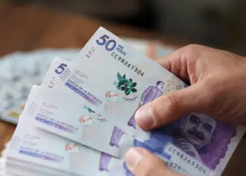 El salario mínimo de 2027 tendría un aumento moderado en Colombia