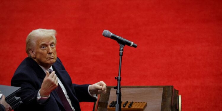 “Les vamos a dar una paliza”: Trump amenaza a Irán tras ataque contra base de EU en Jordania