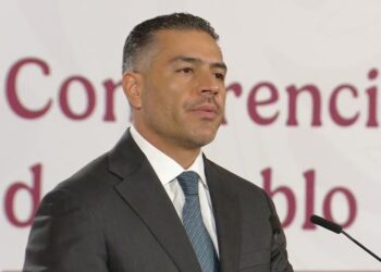 Harfuch señala que “R1” ordenó y financió asesinato de Carlos Manzo por conflicto con “Los Rs”