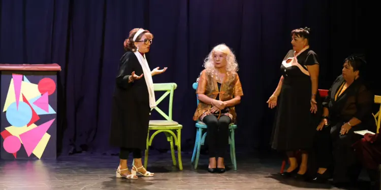Hacen vibrar “Los Años Dorados” el Teatro 8 de Octubre con “Mentiras”