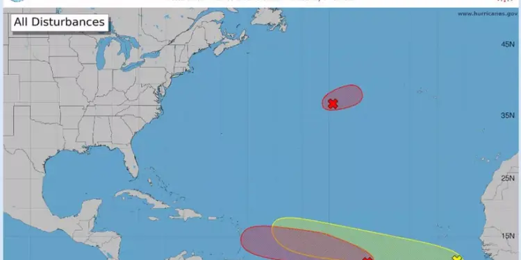 Quintana Roo mantiene vigilancia sobre tres zonas de baja presión en el Atlántico