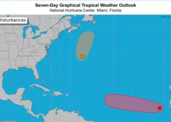 Autoridades de Quintana Roo vigilan dos zonas de baja presión en el Atlántico