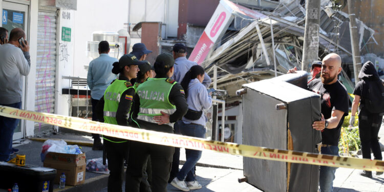 Colombia contabiliza 281 muertos y 379 desaparecidos por terremoto