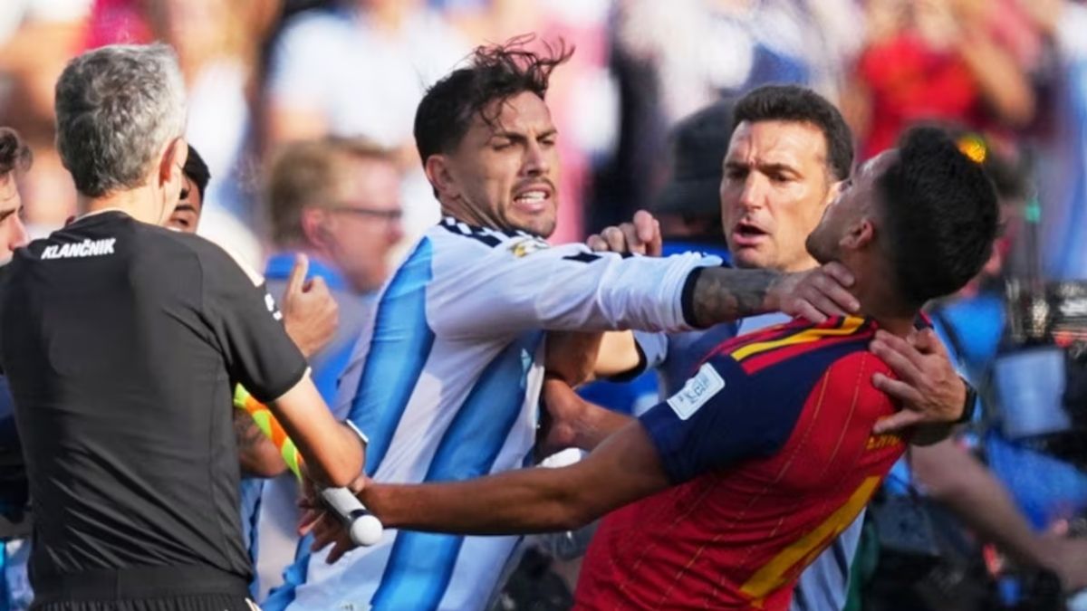 FIFA multa a la AFA con 321 mil dolares