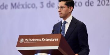 SRE confirma que no hay mexicanos afectados por el sismo de 7.4 en Colombia