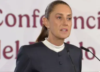 Sheinbaum propone prohibir candidaturas a cargos publicos a personas con doble nacionalidad