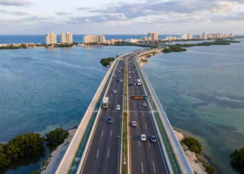 Buscan conectar ciclovía de zona hotelera con Puente Nichupté