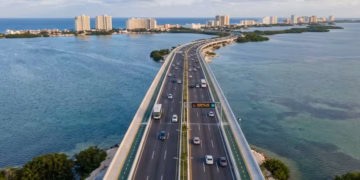 Buscan conectar ciclovía de zona hotelera con Puente Nichupté
