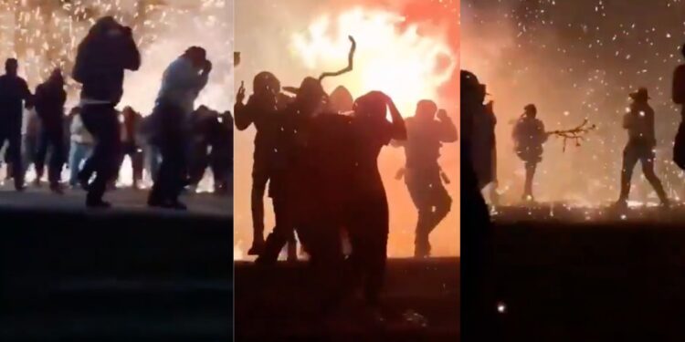 Torito “El Huérfano” en Santa María Magdalena explota y deja 21 heridos