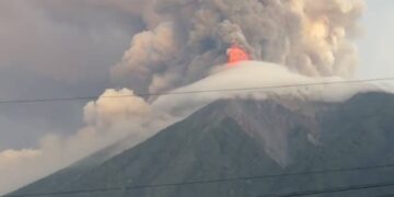 Volcan de Fuego entra en FASE CRITICA miles de evacuados reviven la tragedia de 2018 en Guatemala