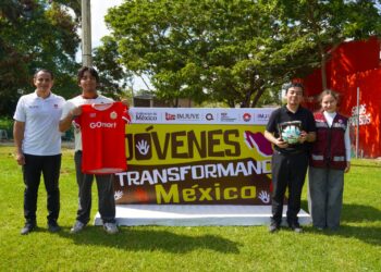 IMJUVE participa en jornada comunitaria en la SM 220 de Cancún