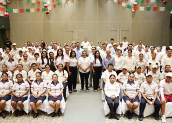 Realizan conferencia “Cuatro Voces, Cuatro Historias”, a colaboradores del Hotel Grand Park Royal