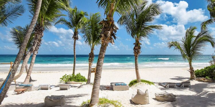Hoteles de Tulum analizan operar solo en temporada alta