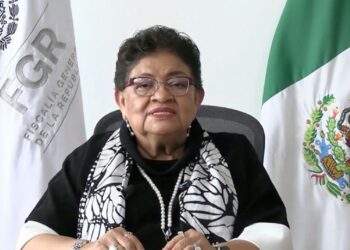 Acusa FGR a Ángel Aguirre de ordenar el ocultamiento de pruebas sobre los 43 normalistas