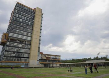De la pantalla al aula: UNAM realizará examen presencial tras fallas en línea