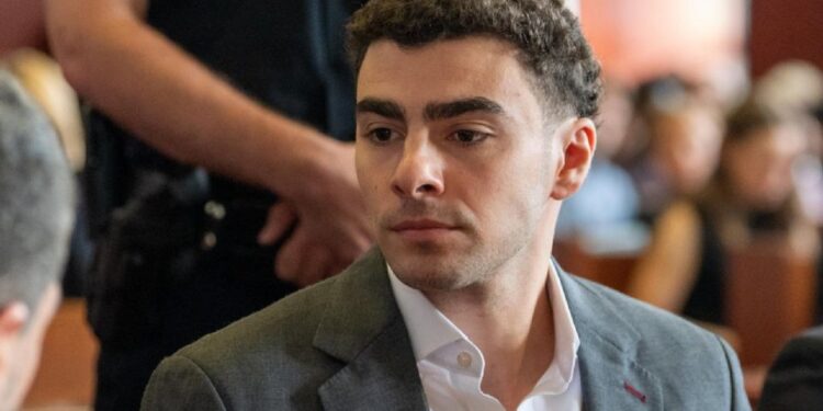 Reportan que Luigi Mangione se declarará culpable por homicidio de ejecutivo de UnitedHealthcare