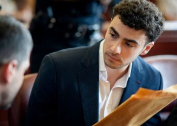 Luigi Mangione se declara culpable del asesinato del CEO de UnitedHealthcare: “Disparé al señor Thompson”
