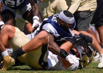 La NFL multa a Cowboys y Saints con medio millón de dólares por una fuerte pelea en práctica