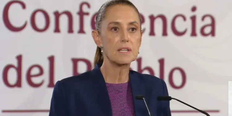 Sheinbaum busca evitar injerencia extranjera con iniciativa contra políticos con doble nacionalidad