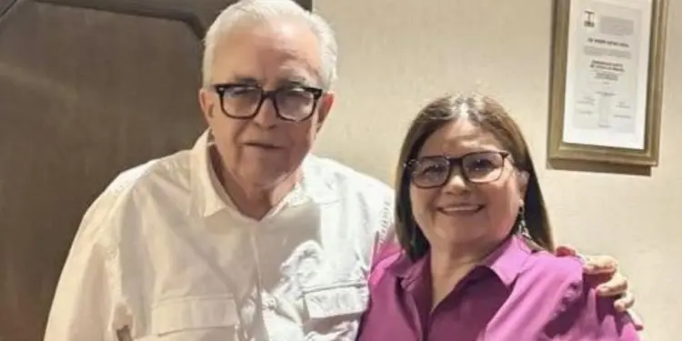 Pese a que fueron compañeros de fórmula, Imelda Castro se deslinda de Rocha Moya
