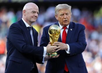 Trump defiende a Infantino y advierte: “Sería un terrible error reemplazarlo”