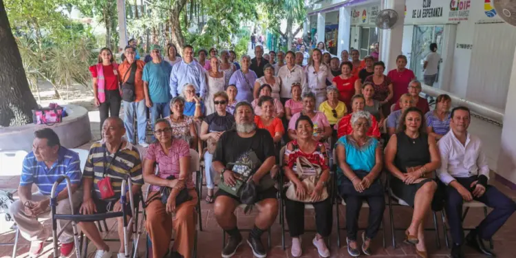 Fortalece DIF Benito Juárez alianzas en beneficio de las personas adultas mayores