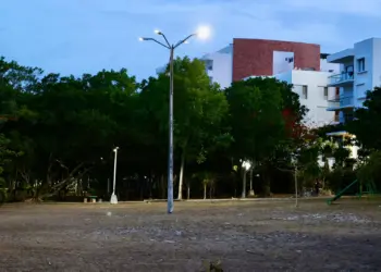 Ilumina Ayuntamiento de BJ parque en la SM 4 para mayor seguridad de las familias