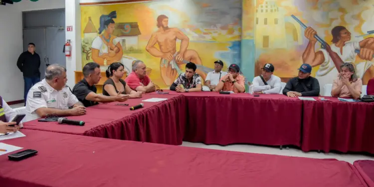 Avanza diálogo con sindicatos de mototaxis en Cancún