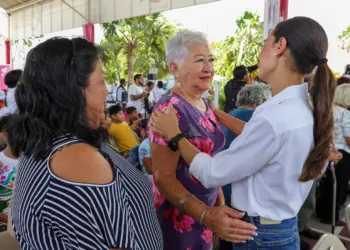 Ana Paty recibe equipo para ampliar servicios en Cancún