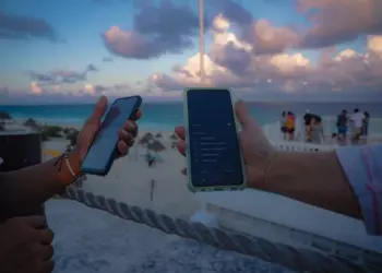 Quintana Roo amplía internet público gratuito en Playa e Isla Mujeres
