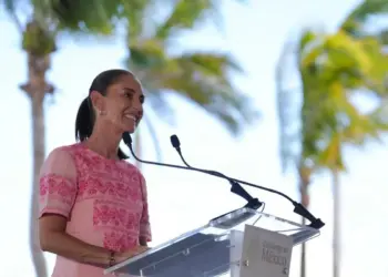 Claudia Sheinbaum resalta la cultura maya en informe en Cancún