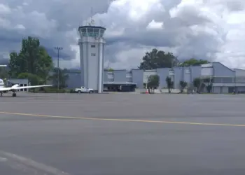 Suspenden vuelos en Popayán por ceniza del volcán Puracé