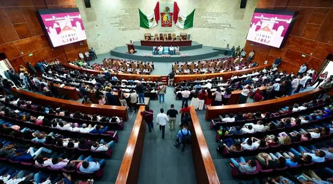 Congreso de Oaxaca disuelve Ayuntamiento de Juchitán tras detención del alcalde