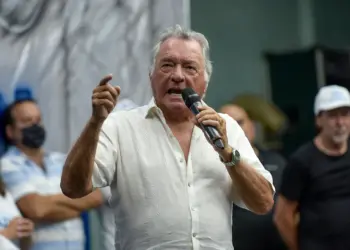 Fallo judicial favorece a Barrionuevo en conflicto sindical