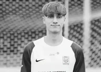 Trágica muerte de futbolista de 20 años tras accidente con ciervo
