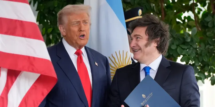 Trump se ofrece como mediador en la disputa por las Malvinas
