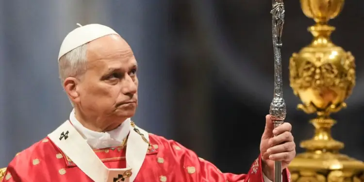 Papa León XIV pide máxima vigilancia contra abusos en Francia