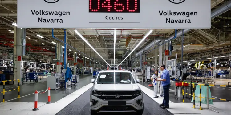 Plan de formación automotriz en Navarra: polémica por prácticas en Volkswagen