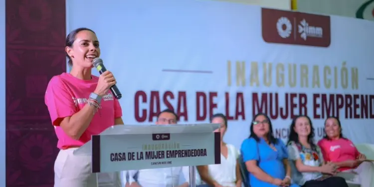 Ana Paty Peralta destaca acciones de justicia social en Cancun mas de 68 mil atenciones a mujeres