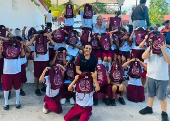 Ayuntamiento de BJ inicia entrega de calzado escolar beneficiara a 117 mil estudiantes