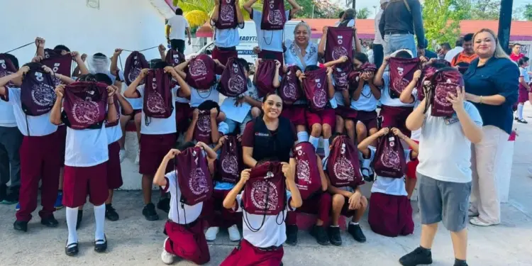 Ayuntamiento de BJ inicia entrega de calzado escolar beneficiara a 117 mil estudiantes