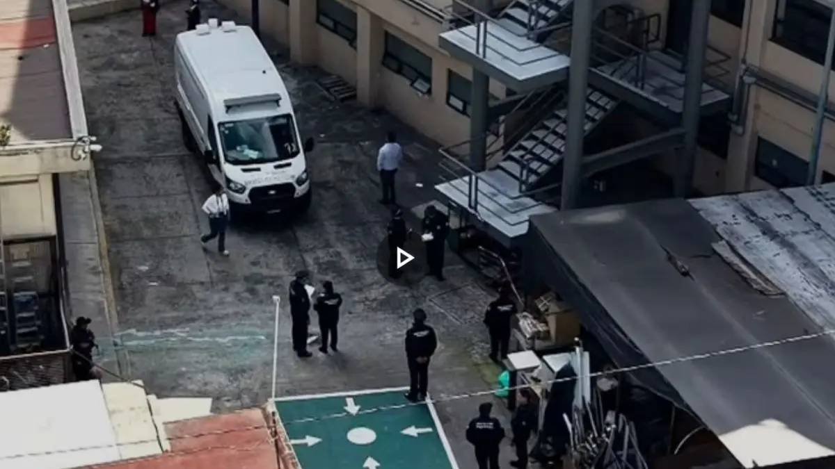 Paciente cayo desde el cuarto piso del Hospital Siglo XXI