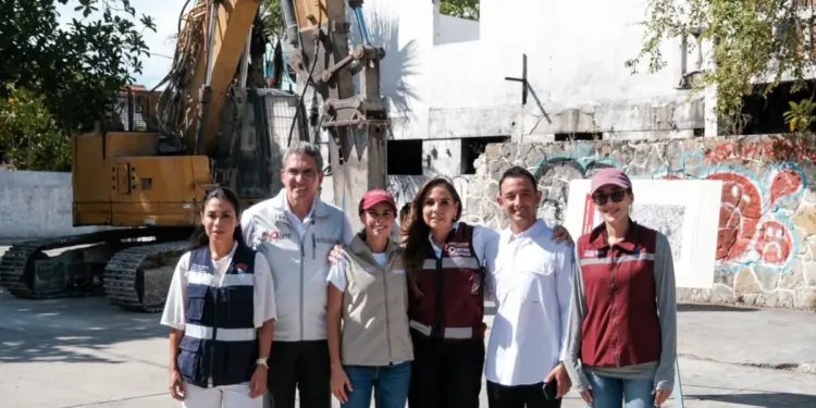 Ana Paty Peralta encabeza acciones para retirar embarcaciones abandonadas en Nichupté