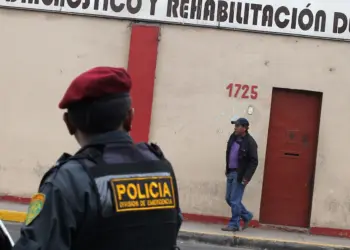 Primera noche de los adolescentes del Liceo Naval en Maranguita