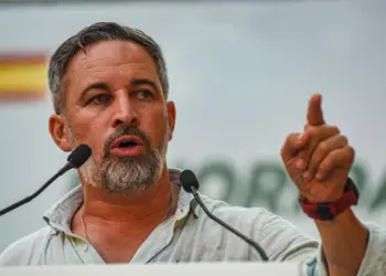 Abascal denuncia la actitud del Gobierno ante la crisis en Ceuta
