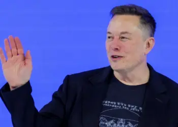 Elon Musk se suma al llamado para desacelerar el desarrollo de la IA por riesgos de seguridad