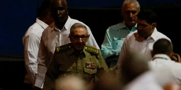 EU contra Cuba: sanciona a nieto de Raúl Castro y al Banco Exterior