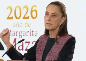 Sheinbaum niega abucheos en su contra durante evento en Colima