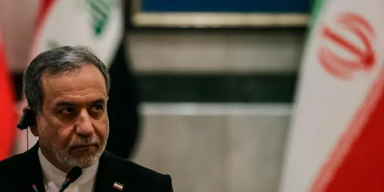Irán insiste en solución diplomática tras rechazo de Trump